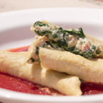 healthy spinach and ricotta crepes