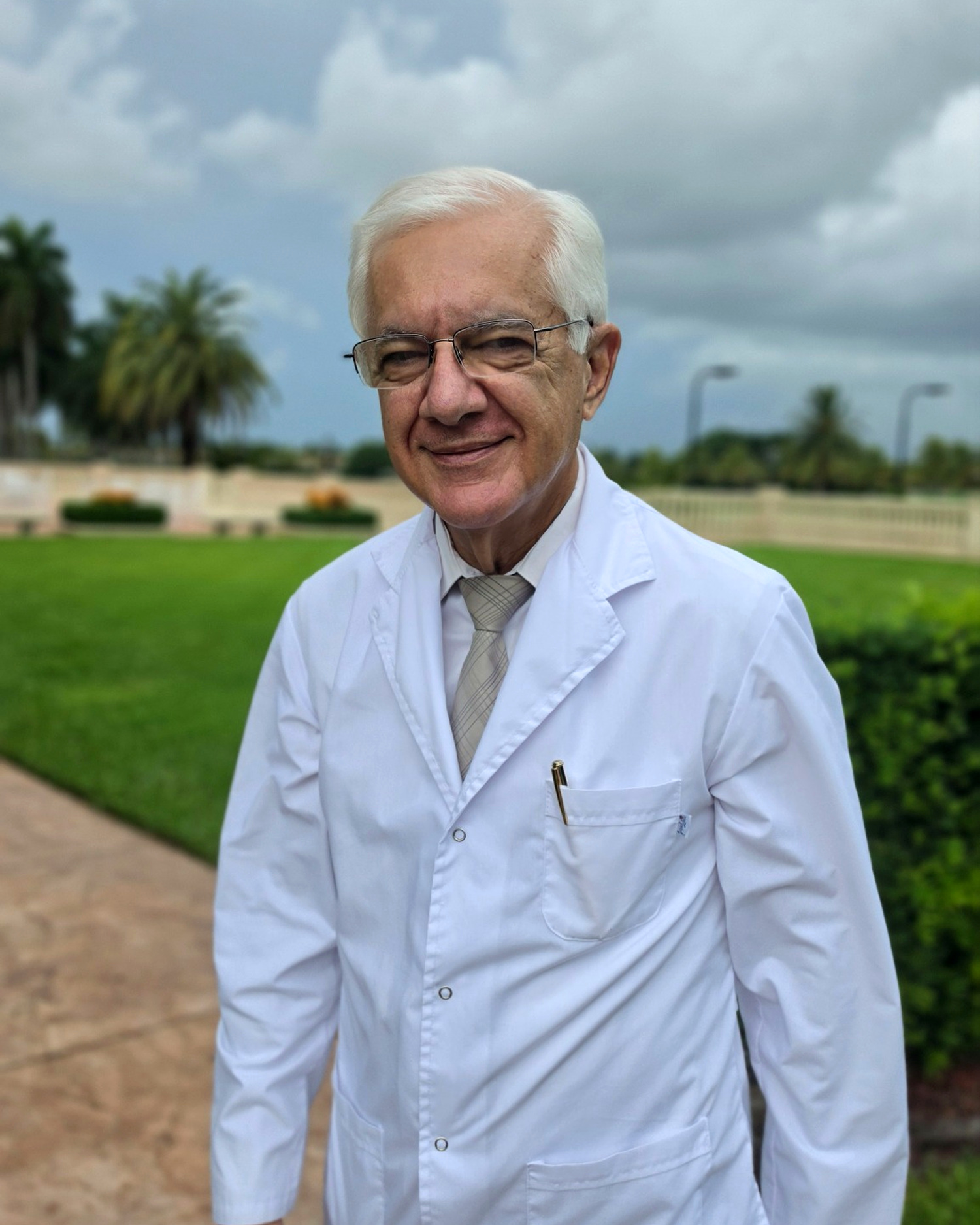 Raul J. Frances, MD, PhD is a s taff Cardiologist and Educator at the Pritikin Center