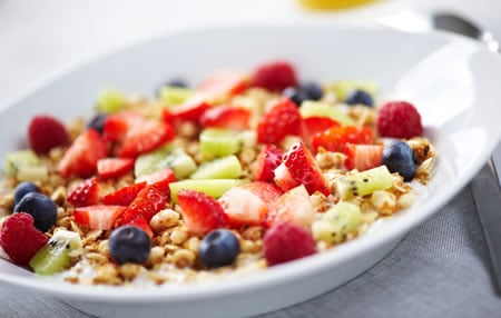 Dry breakfast cereal can be a healthy breakfast for weight loss by adding fruit.