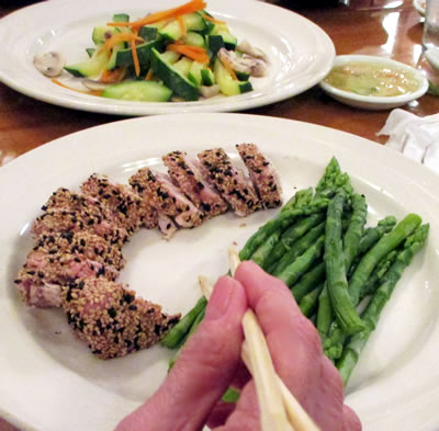 Dine on Seared Tuna With Asparagus for healthy weight loss.