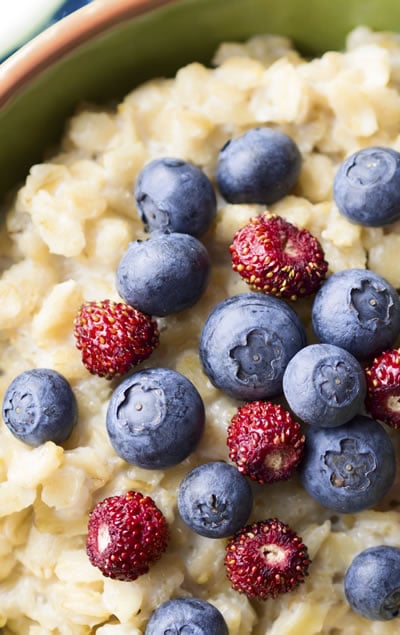 Start Your Cholesterol-Reducing Meal Plan With Whole Grains and Fresh Fruit