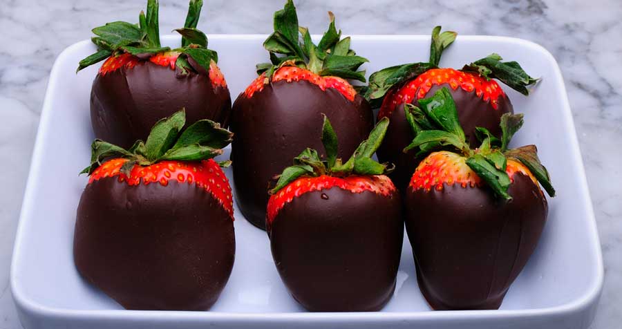 Enjoy Chocolate Covered Stawberries and Lose Weight